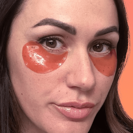 Retinol eye patches